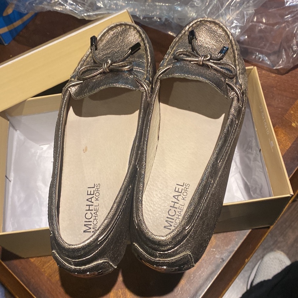 Michael Kors Daisy Moc Nickel Metallic Leather shoes